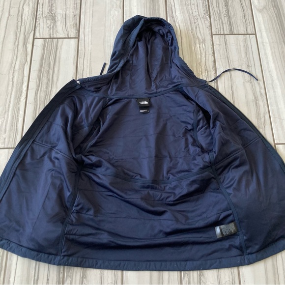 The North Face insulated jacket. GUC - Picture 4 of 6